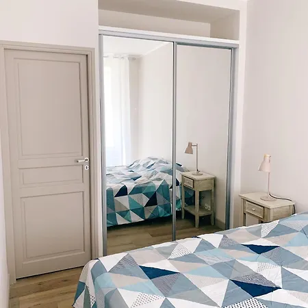 Apartment Au Coeur Du Vieil *