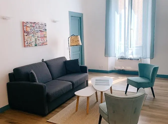 Au Coeur Du Vieil Daire Antibes