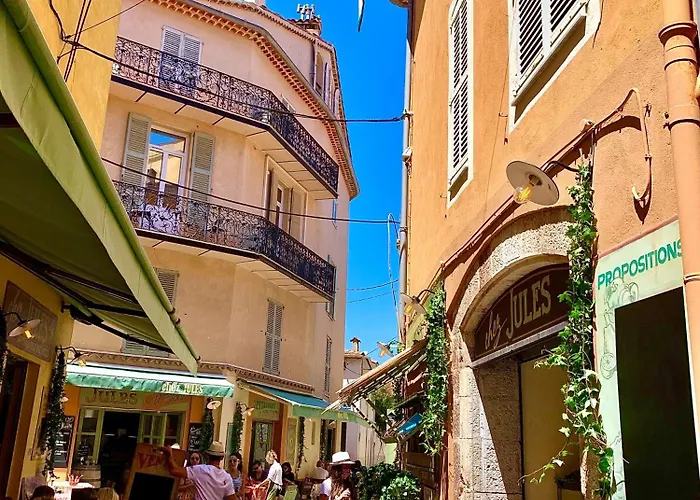 Apartment Au Coeur Du Vieil Antibes